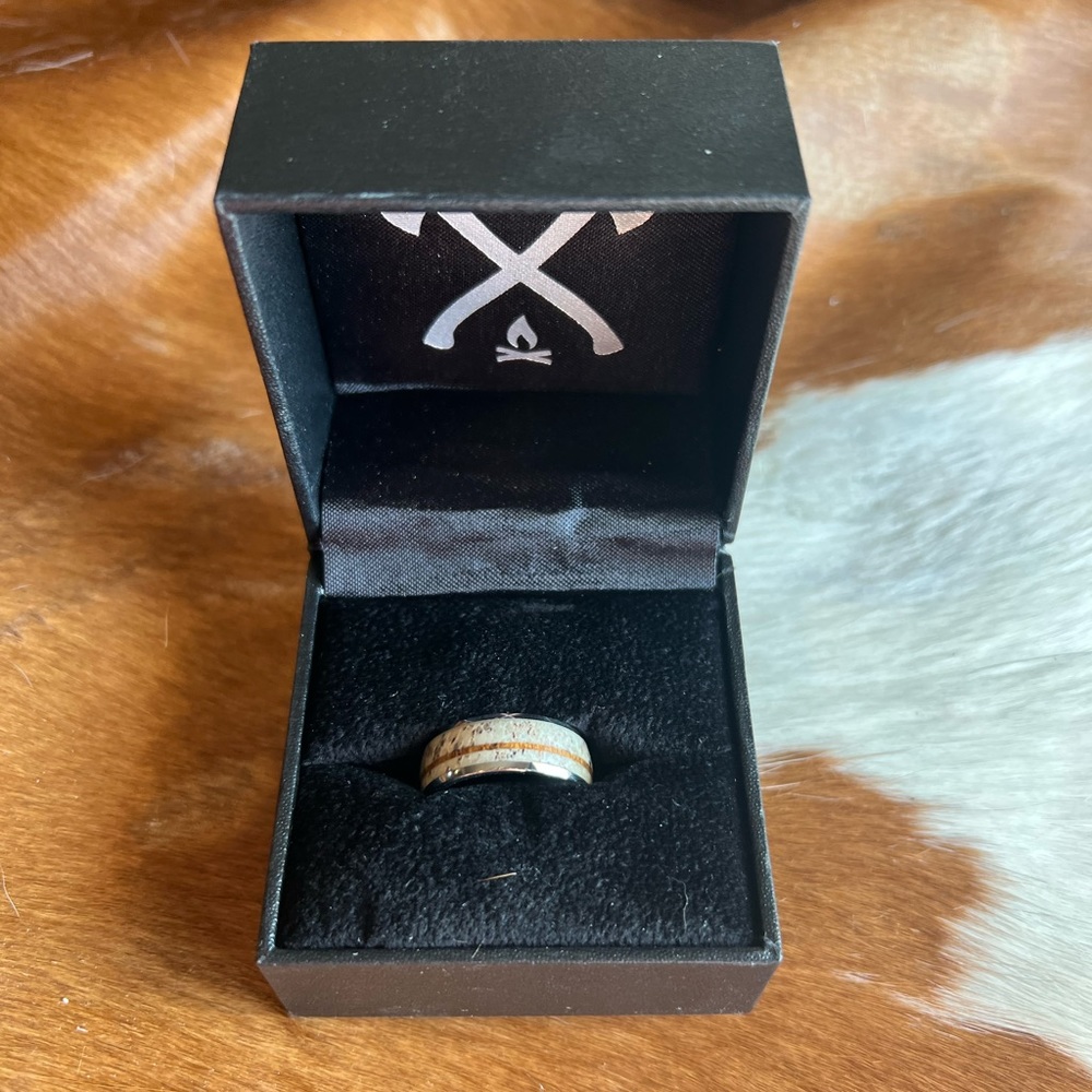 Manly bands “the elk” wedding band - size 8